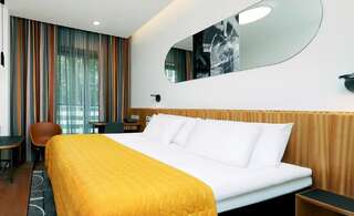 Отель Hestia Hotel Kentmanni Таллин Улучшенный двухместный номер с 1 кроватью или 2 отдельными кроватями-1